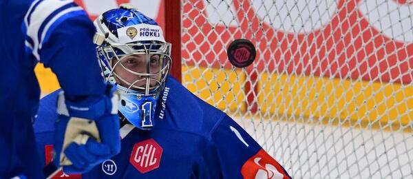 Brankář Komety Brno Jan Kavan v zápase Ligy mistrů v hokeji proti Ilvesu Tampere, jak si povedou české týmy v 6. kole CHL?