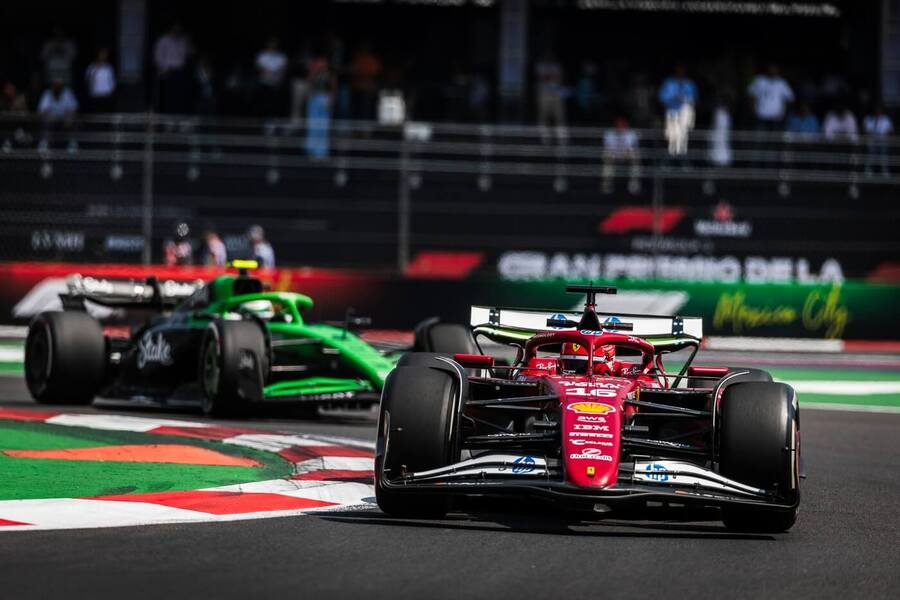 Charles Leclerc během tréninku na VC Mexika F1 Charles Leclerc během tréninku na VC Mexika F1