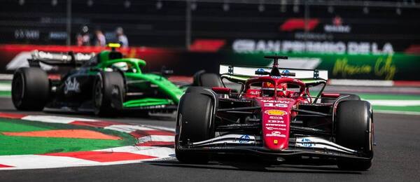 Charles Leclerc během tréninku na VC Mexika F1 Charles Leclerc během tréninku na VC Mexika F1