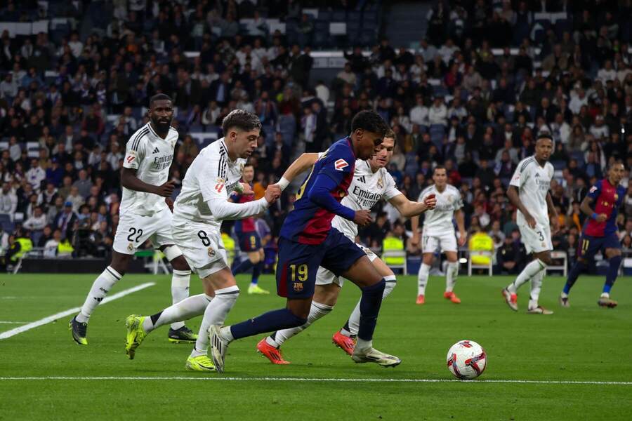 Barcelona vyhrála loni na podzim v Madridu vysoko 4:0