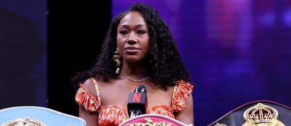 Boxerka Alycia Baumgardner Boxerka Alycia Baumgardner