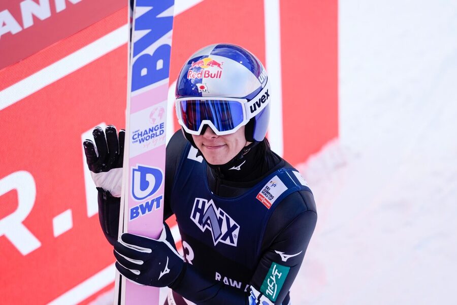 Skoky na lyžích, FIS Světový pohár v Oslu, Ryoyu Kobayashi z Japonska při RAW Air turné