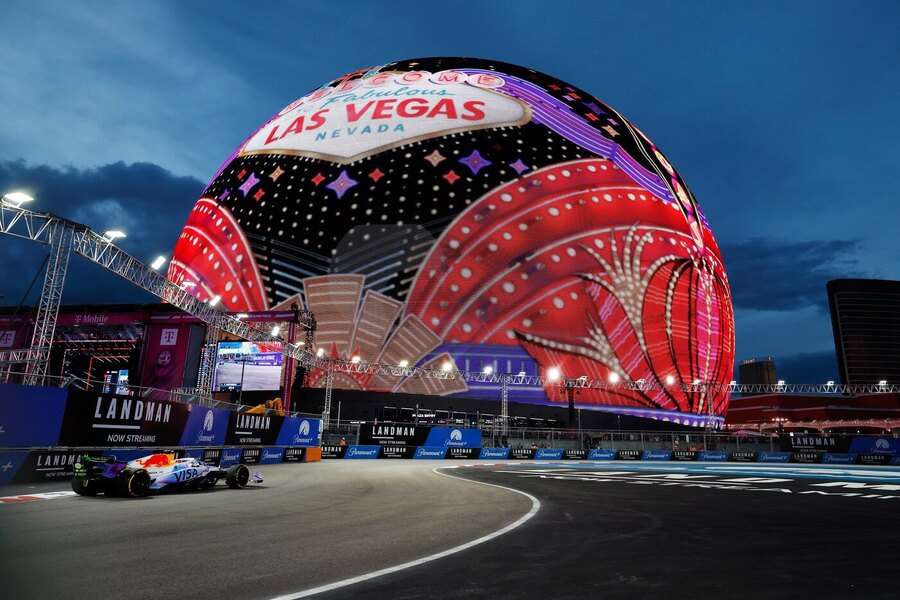 Velká cena Las Vegas Formule 1 je vždy vizuálně působivou show
