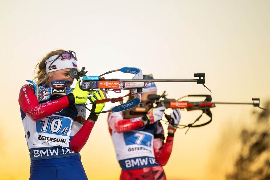 Markéta Davidová na střelnici