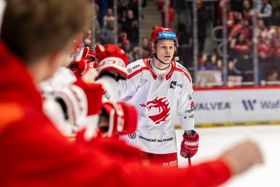 Juniorský reprezentant Matěj Kubiesa dal ve středu svůj první extraligový gól, dnes Tipsport ELH pokračuje 29. kolem