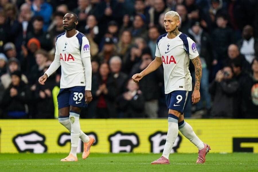 Randal Kolo Muani a Richarlison z Tottenhamu