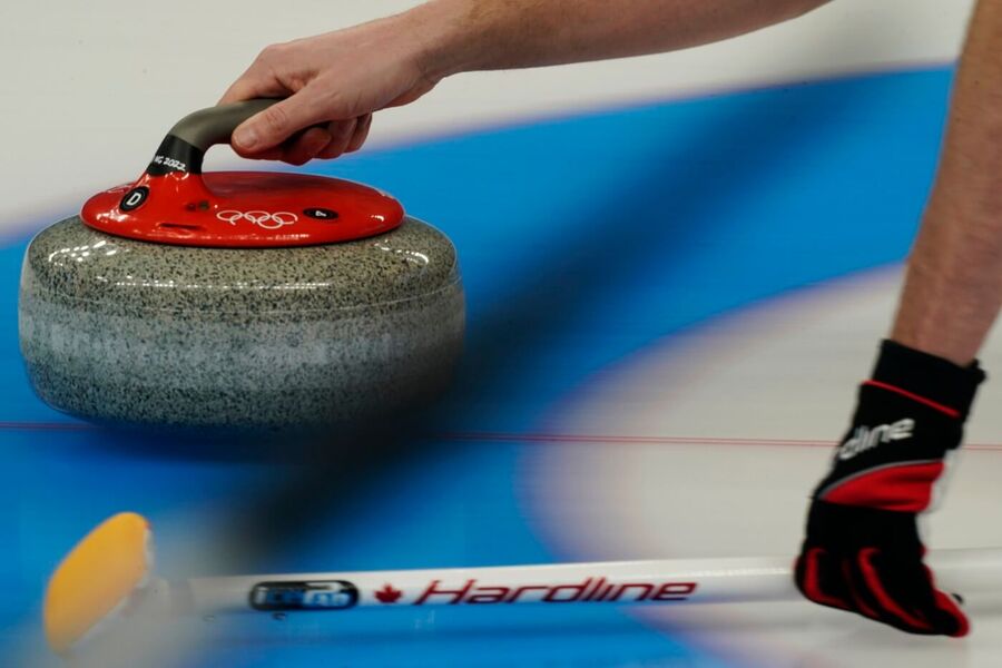 Curling patří k&nbsp;atraktivním olympijským sportům