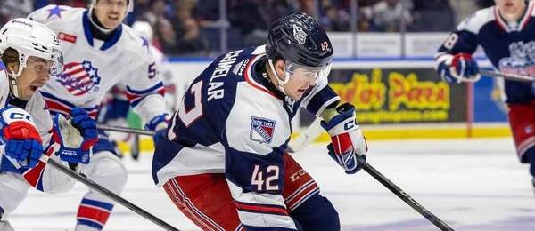 Jaroslav Chmelař je jedním z Čechů, který pravidelně nastupuje v AHL. Kde zápasy této soutěže sledovat?