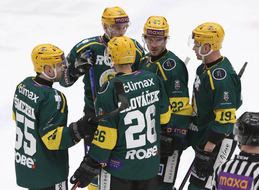 Hokejisté týmu VHK ROBE Vsetín, fotka z&nbsp;utkání 32. kola Maxa ligy proti Zlínu