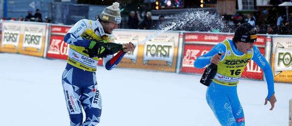 Jan Zabystřan oslavuje první vítězství v SP, fotka po dojetí Super-G ve Val Gardeně
