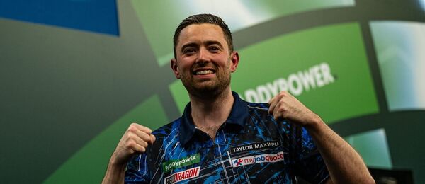 Šipky, PDC, Luke Humphries během Mistrovství světa v Londýně