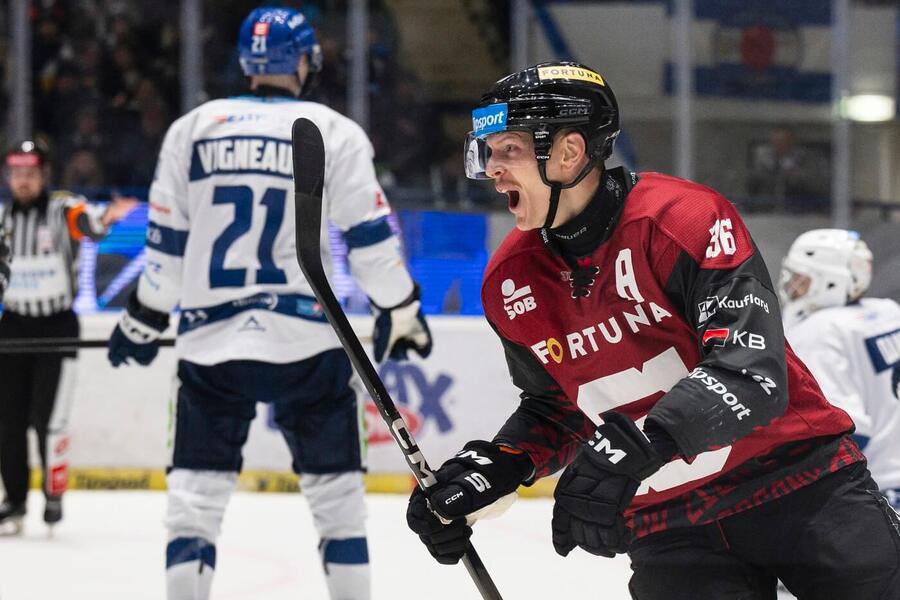 Jakub Krejčík se raduje z&nbsp;gólu v&nbsp;listopadovém utkání Kladno vs. Sparta