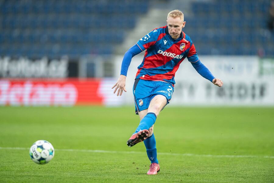 Václav Jemelka podepsal v&nbsp;Plzni novou smlouvu. Prosadí se proti Sønderjyske?