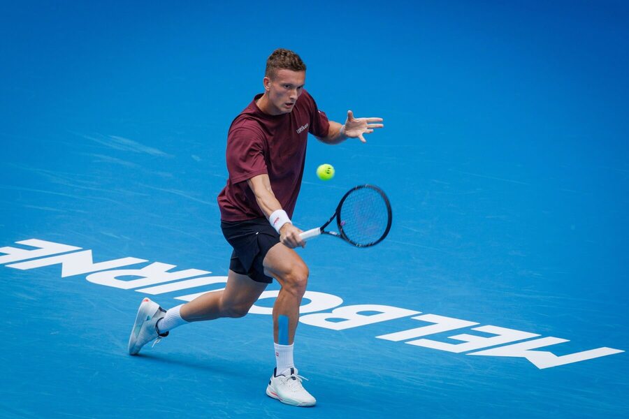 Český hráč Jiří Lehečka v&nbsp;přípravě na Australian Open 2026