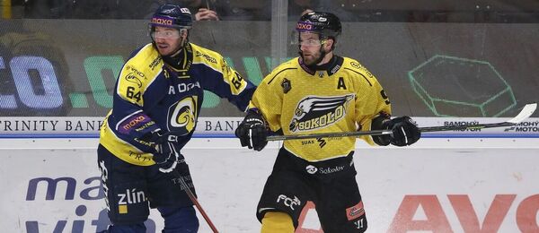 Na snímku Michal Gago a Martin Rohan, fotka ze zápasu Zlín vs. Sokolov