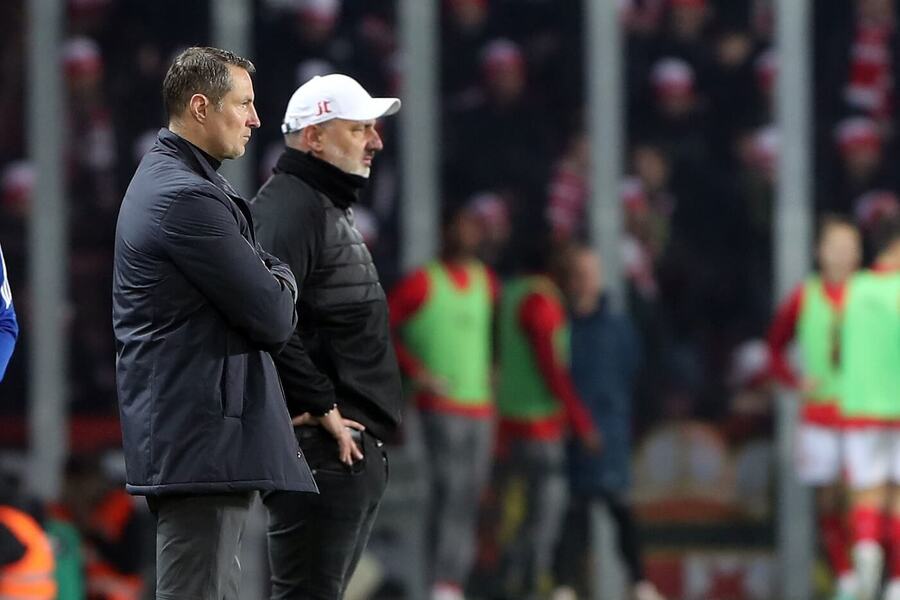 Kdo vzejde ze souboje dvou trenérských velikánů jako vítěz