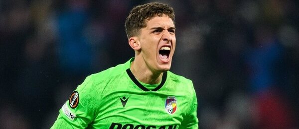 Florian Wiegele oslavuje gól Viktorie Plzeň v Evropské lize