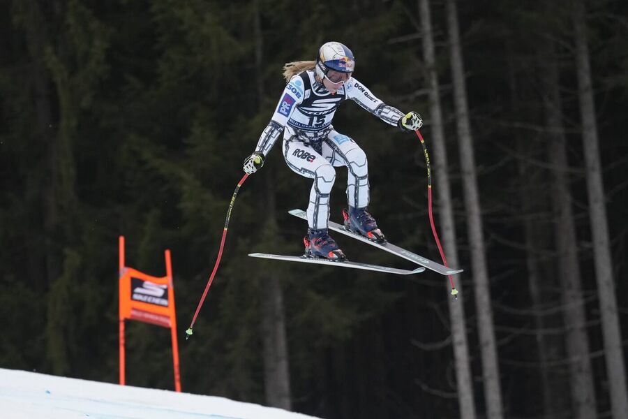 Na Ester Ledeckou čeká dnes i&nbsp;několik náročných skoků