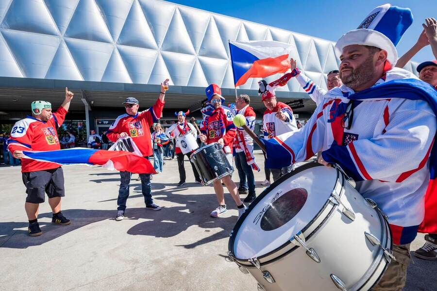 Fanoušci české hokejové reprezentace jsou všude