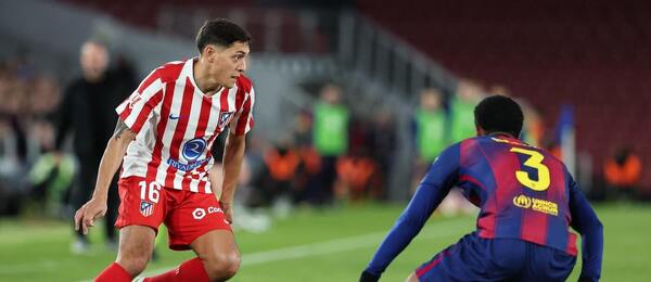 Nahuel Molina z Atlética a Alejandro Balde z Barcelony