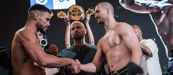 Kaik Brito (vlevo) a Rony Paradeiser si podávají ruce před turnajem Oktagon 84