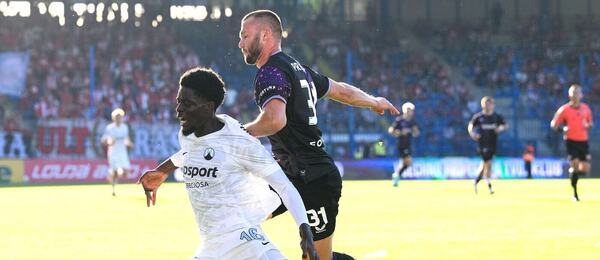 Ange N´Guessan a Erik Prekop v souboji v minulém vzájemném duelu Liberce se Slavií