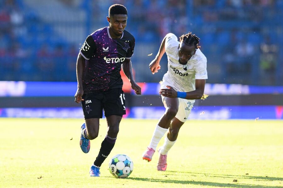 Zleva Oscar Dorley a&nbsp;Aziz Kayondo v&nbsp;minulém vzájemném duelu Slavie s&nbsp;Libercem