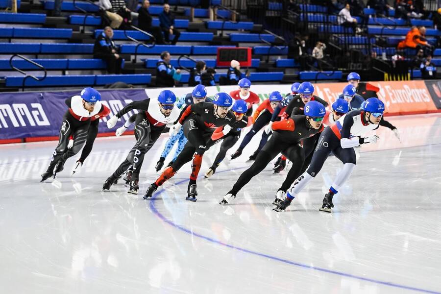 Na rychlobruslaře čekají závody s&nbsp;hromadným startem