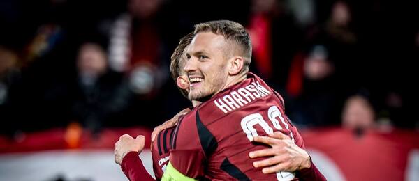 Sparťan Lukáš Haraslín se raduje z gólu do sítě Hradce Králové