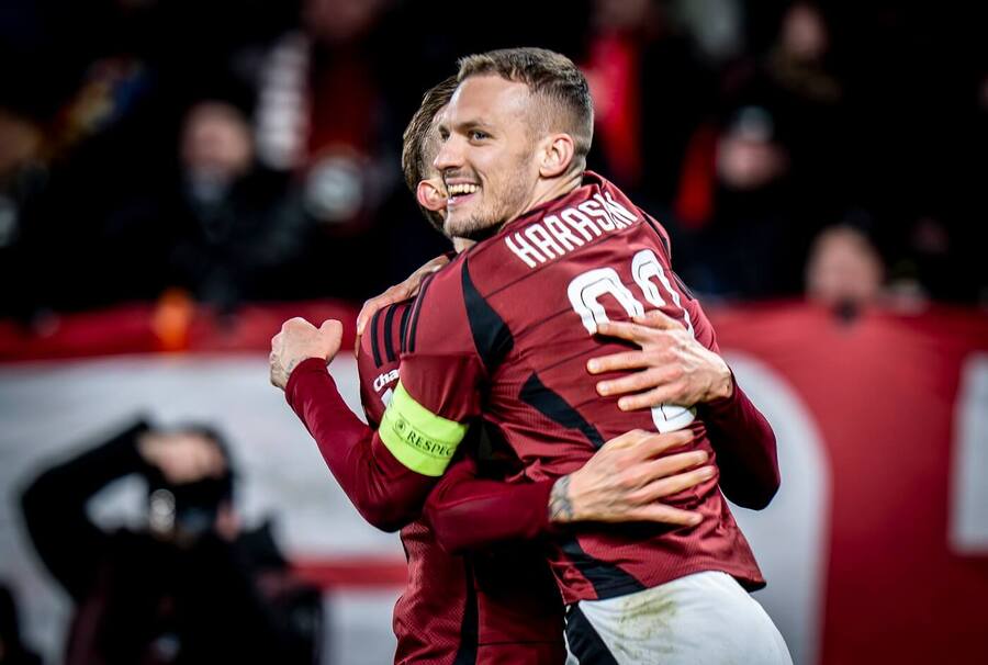 Sparťan Lukáš Haraslín se raduje z&nbsp;gólu do sítě Hradce Králové