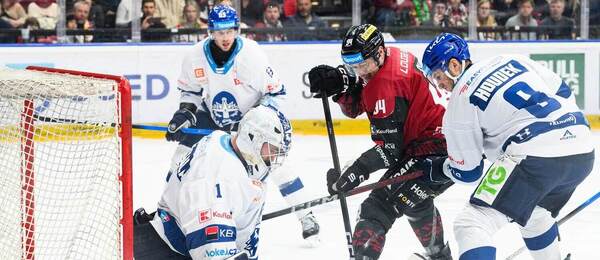 Zápas Sparty a Kladna ve 38. kole ELH 2025/26: Skrumáž před brankou Rytířů