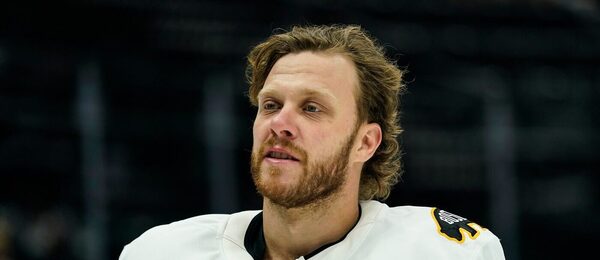 Nejlépe placeným českým sportovcem je aktuálně David Pastrňák