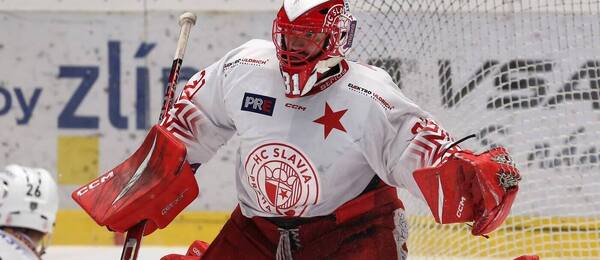 Slavistický brankář Jaroslav Pavelka vychytal v prvním utkání série čisté konto