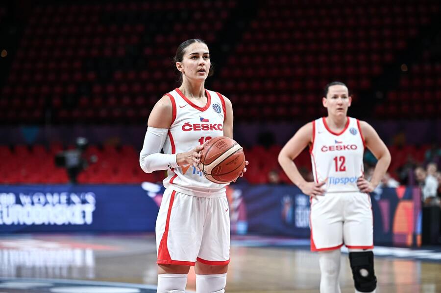 Česká hráčka Eliška Hamzová v&nbsp;utkání proti Německu