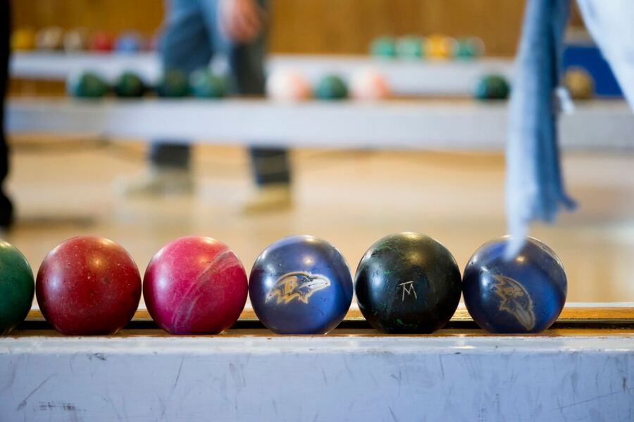 Bowlingové koule mají rozličnou hmotnost