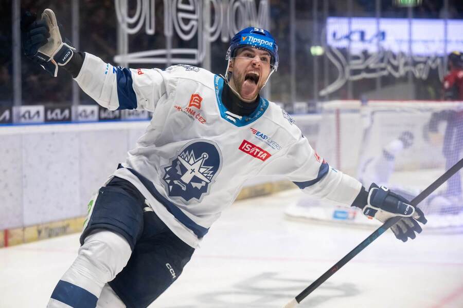 Rytíři se mohou postarat o&nbsp;první senzaci tohoto play-off. Sledujte čtvrtý zápas se Spartou živě