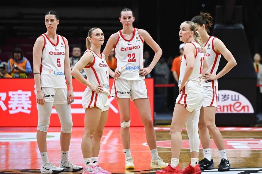 České basketbalistky v&nbsp;kvalifikačním zápase proti Číně
