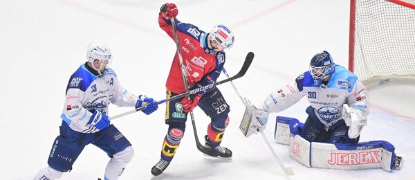 Série čtvrtfinále play off ELH 2026 mezi Kometou Brno a Pardubicemi dnes pokračuje 3. zápasem