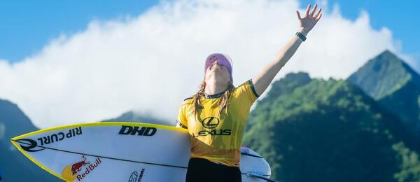 Obhájkyně vítězství v ženské sérii WSL Championship, australská hvězda Molly Picklum