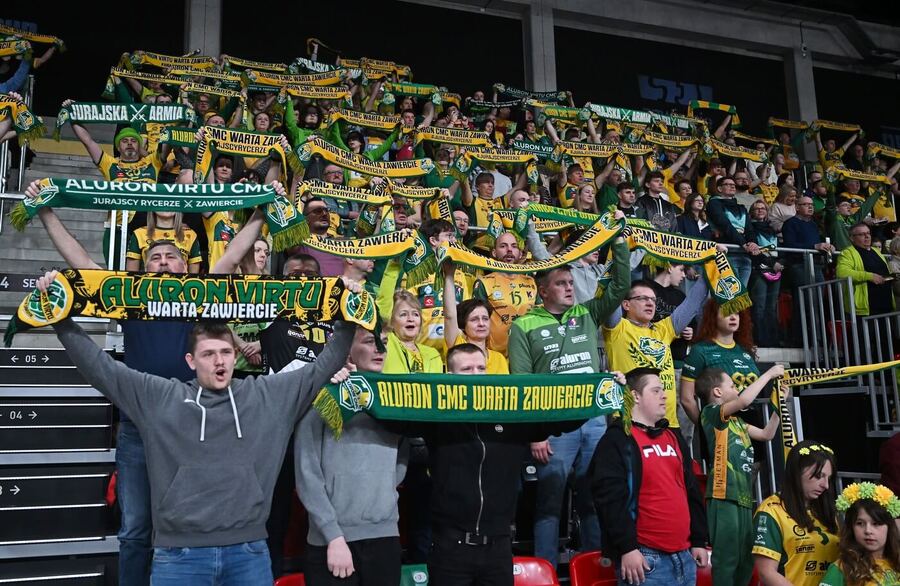 PlusLiga ve volejbalu: fanoušci klubu Warta Zawiercie