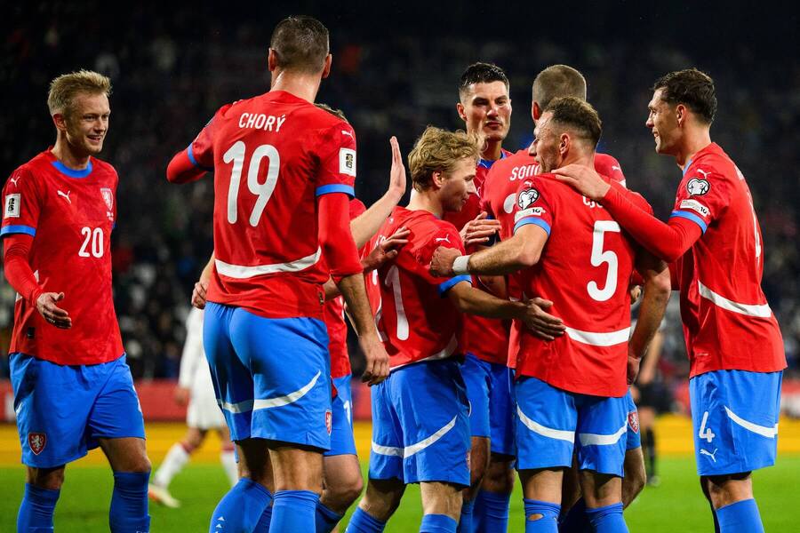 Česká radost ze vstřeleného gólu proti Gibraltaru