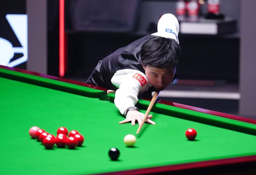 Mistrovství světa ve snookeru 2026 v&nbsp;Crucible Theatre: Zhao Xintong je obhájcem titulu