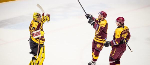 Hokejisté Jihlavy vyhráli první zápas finále, druhý duel se hraje dnes od 17:30