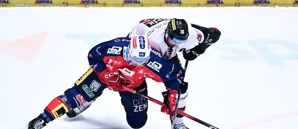 Druhé semifinále TELH Pardubice - Sparta se hraje od 17:00