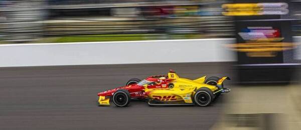 Závod 500 mil Indianapolis je jedním z nejtradičnějších podniků série Indy Car 