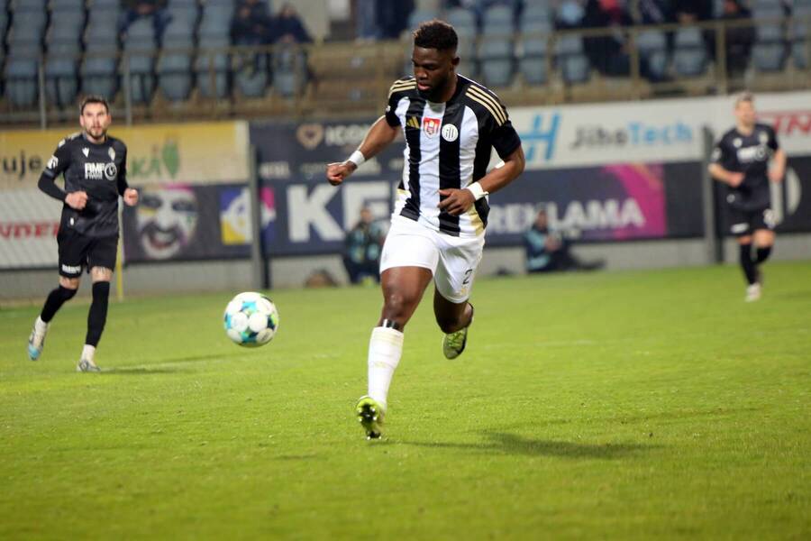 Sledujte Dynamo ČB vs. Ústí nad Labem živě od 18 hodin