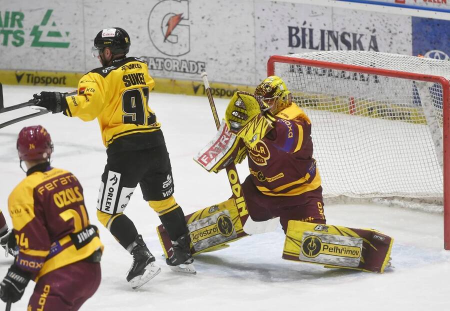 Litvínov vede nad Jihlavou 2:0 na zápasy, třetí duel se hraje dnes od 19:00