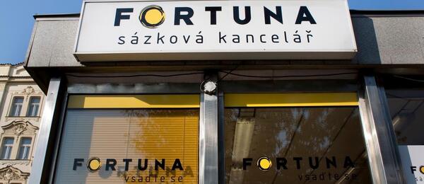 Pobočka Fortuny na náměstí Jiřího z Poděbrad v Praze, fotka z roku 2010
