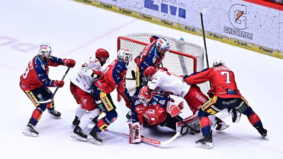 Skrumáž v&nbsp;pardubickém brankovišti