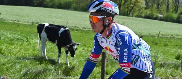 Cyklista Remco Evenepoel trénuje na LBL